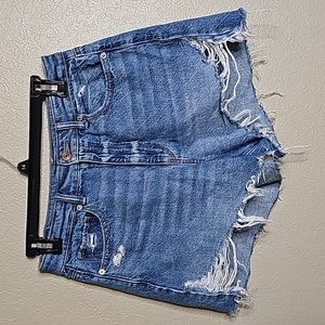 American Eagle Distressed Raw Hems Boho The Highest Rise Mom Shorts